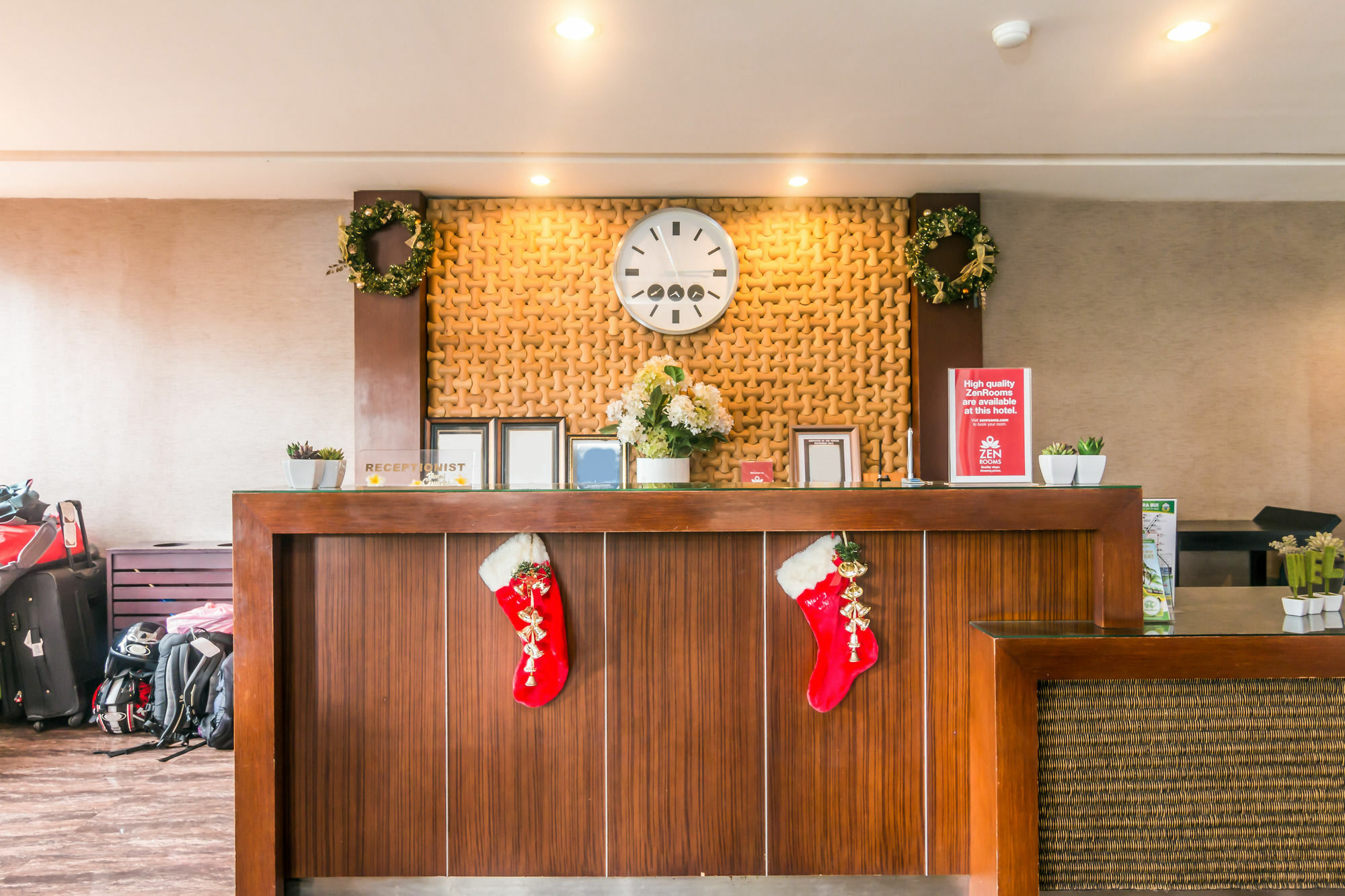 Zen Rooms Legian Dewi Sri Кута Екстериор снимка